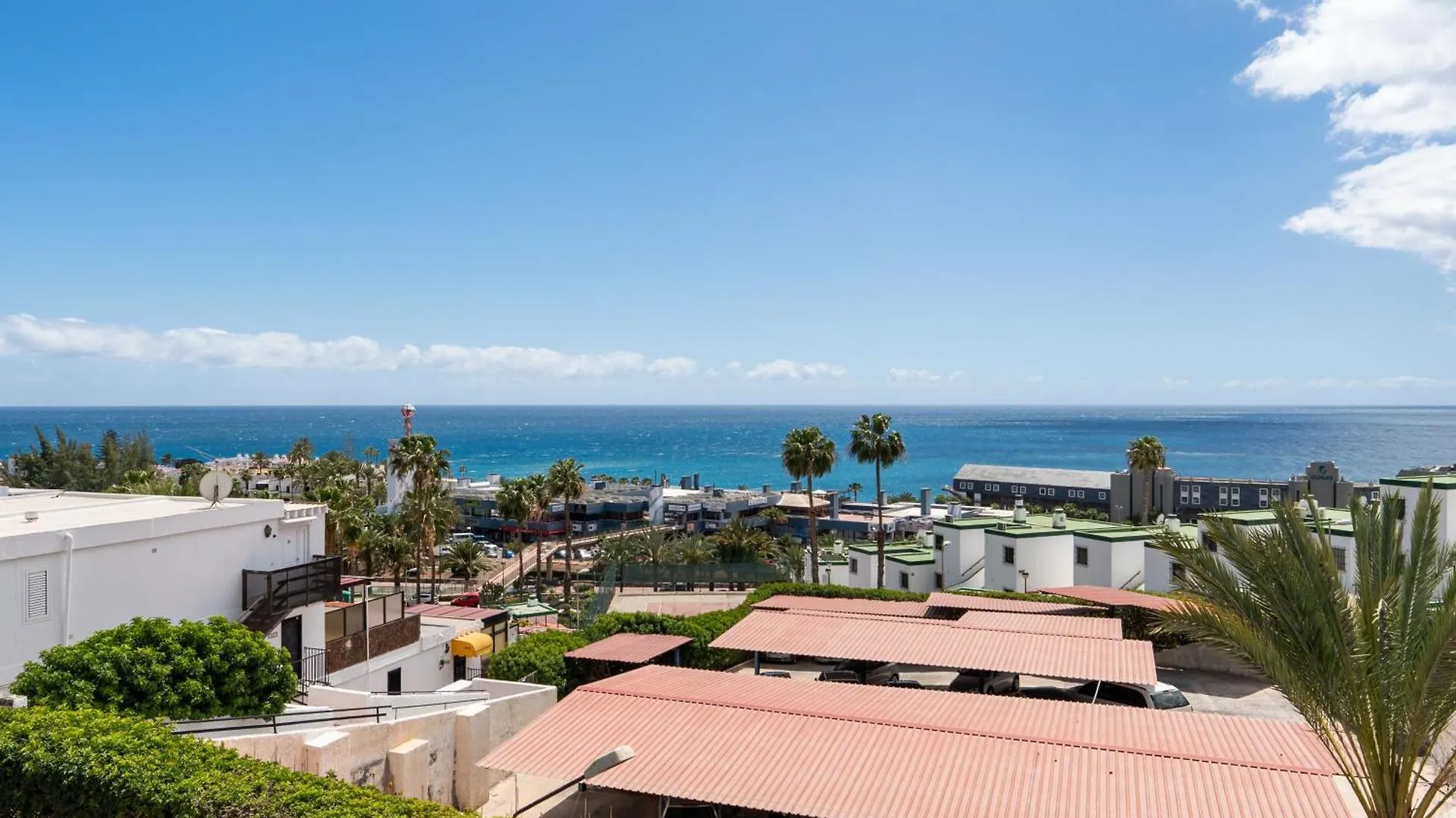 Beach House Monte Rojo San Agustin  Spain
